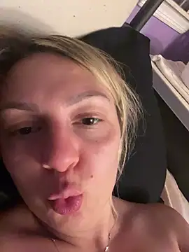AmberLustXXX webcam