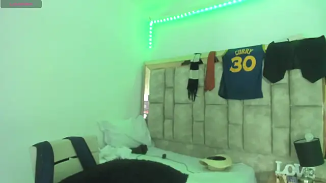 Titan_Moreno_ webcam