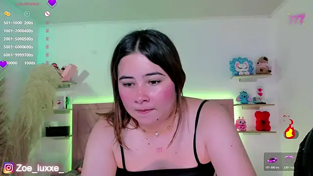 Zoe_Luxxe_ webcam