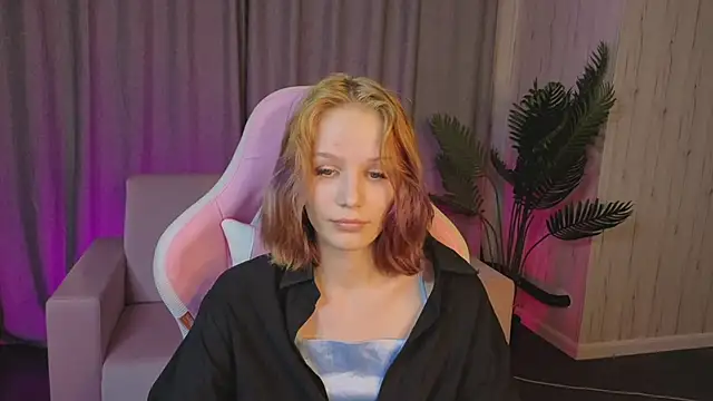 AliceJohansone webcam
