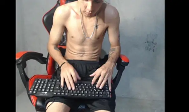 Garu_hot19 webcam