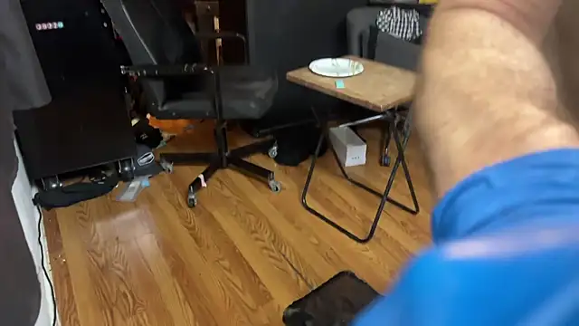 leanjamesdean live cam on StripChat