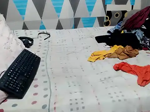 Trish_CurveCock webcam