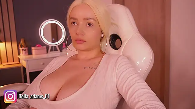 bella_adams_ webcam