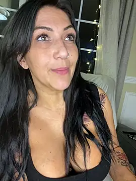 LittleMissEeve webcam