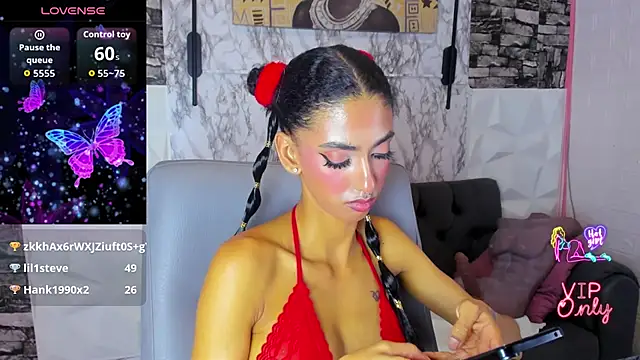 Queen_Cuarxxo webcam