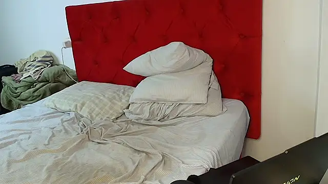 NicoDavisOfficial webcam