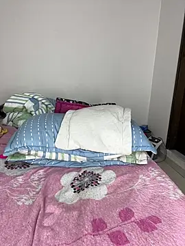 sandylau (F milf) - hello guys, naked + squirt