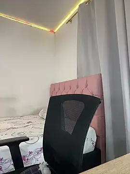 marc_and_emma1 (G young) - 3 finger in pussy