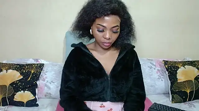 DiamondLuv29 webcam