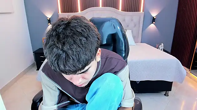 Tommy18__ webcam