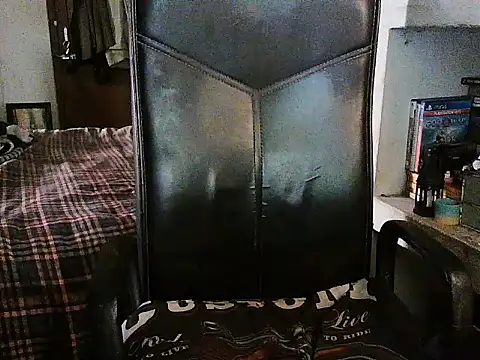 exude_diya webcam