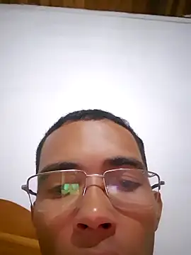 Mikael_1357 webcam