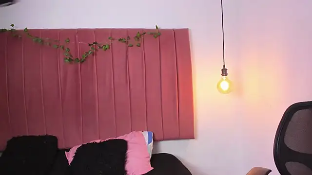 ana_foxi webcam