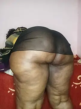 Sweetblackassxxx505 webcam