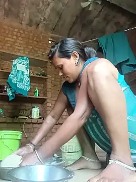 cute_diya_12 webcam