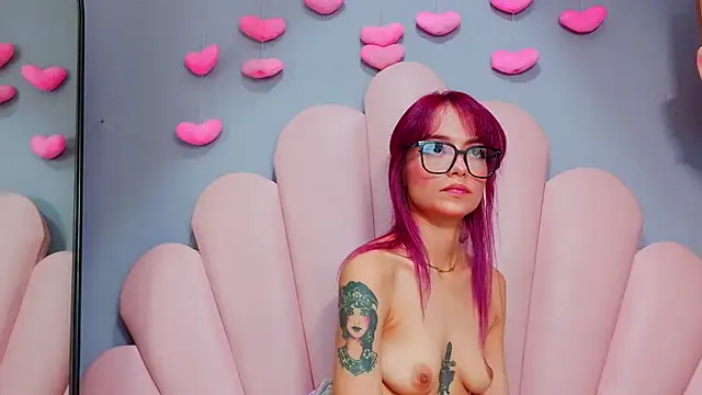 luci_miller webcam