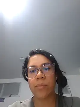 Aila_Phone webcam