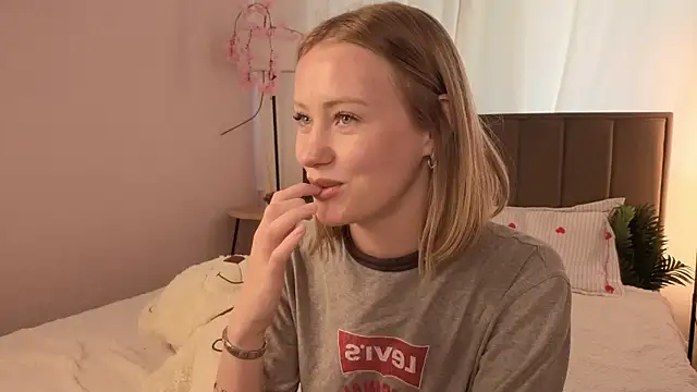 EvaHamilton webcam