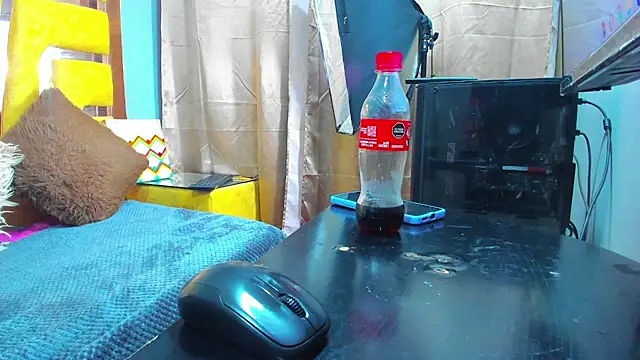 AlahiaEvanz webcam