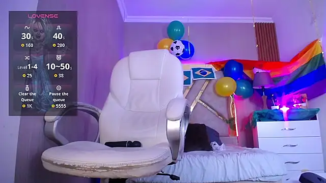 Tiffany_Valentiine webcam