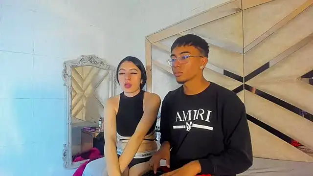 LoganNRose webcam