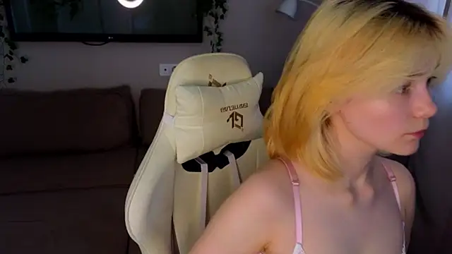 Emily_Miu