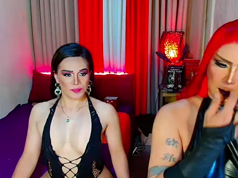 Wildest_Slave_Huntress webcam