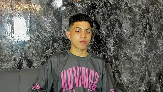 cameron_lux77 webcam