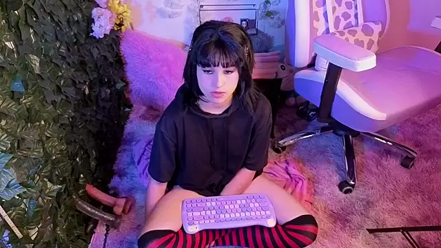 Eymmy_24 webcam