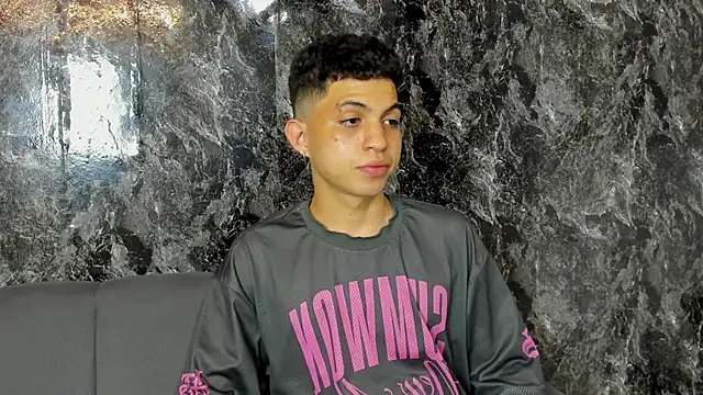 cameron_lux77 webcam