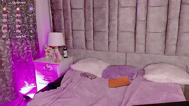 ayla_han - Ayla_Han's free webcam - UK Sex Cams
