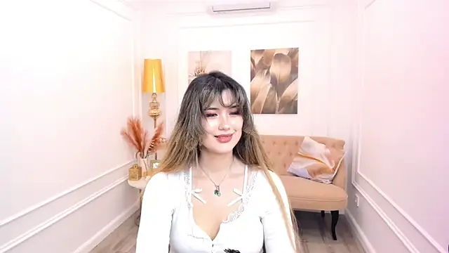 Watch AnneTLi live on EroticFlix - High definition streams