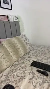 Olivia_valentti webcam