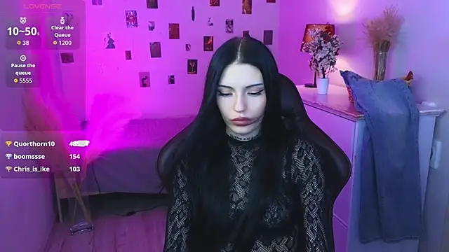 Kelly__Bunny live cam on StripChat