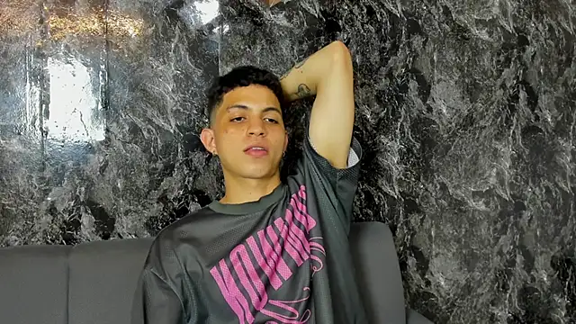 cameron_lux77 webcam