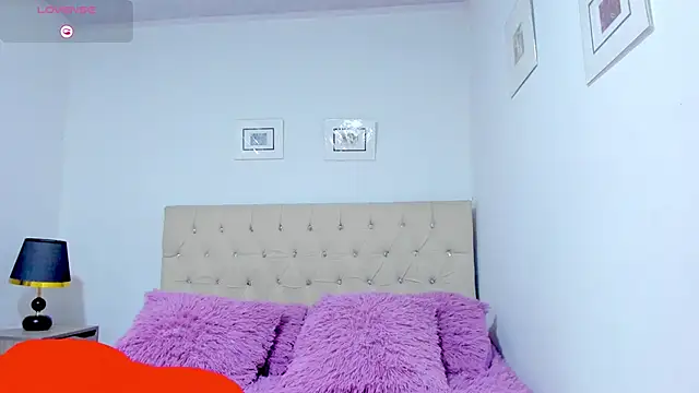 carlaperez_ webcam
