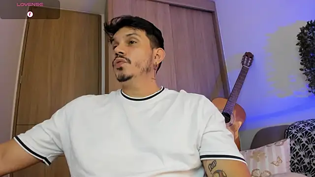 alejandro_stark webcam