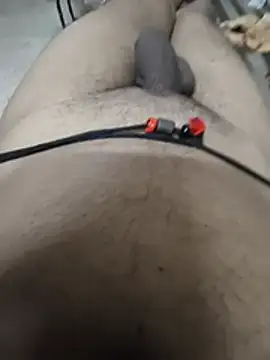 Dicky2212 live sex cam