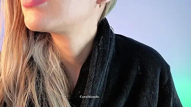 Carolblonde webcam