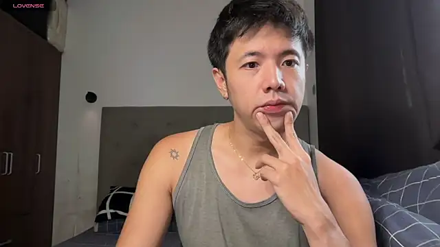 Addictiveboi webcam