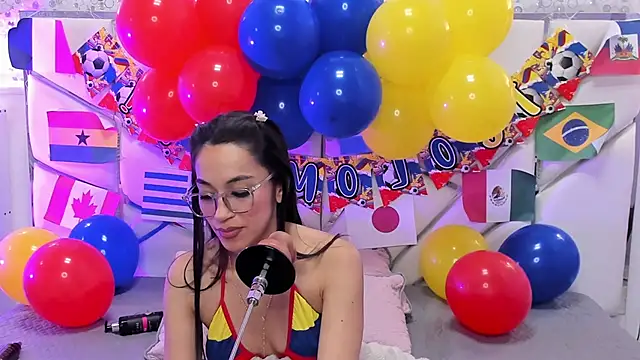 GabbieSkinny webcam