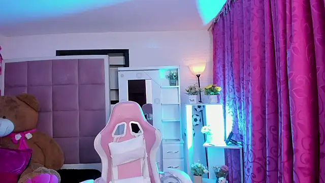 liany_taylor webcam