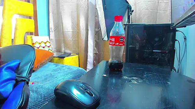 AlahiaEvanz webcam