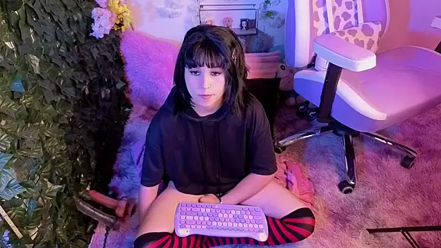 Eymmy_24 webcam