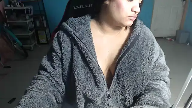 Hilarybunnyy webcam