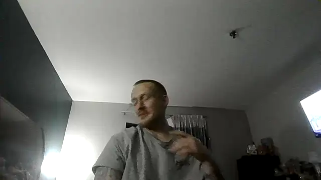 Lovemcurvy69 webcam