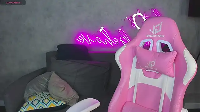 Emmaa_Kimm webcam