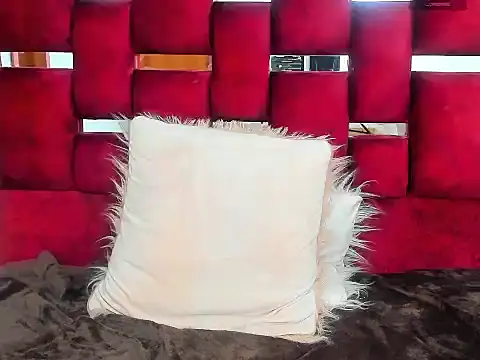 KayleeMei webcam