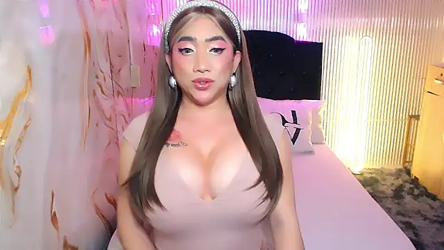 yourTsFantasyBigCock webcam